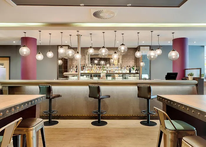 Premier Centre Hotel 3*