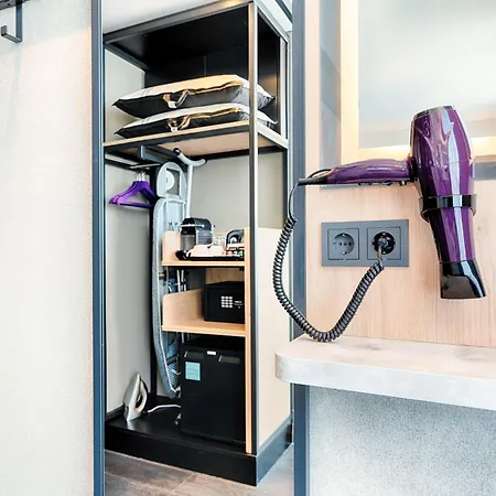 Premier Centre Hotel