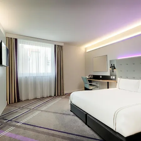 酒店 Premier Centre 3*