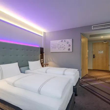 Premier Centre Hotel 3*