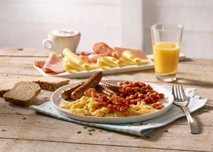 فندق Premier Centre 3*