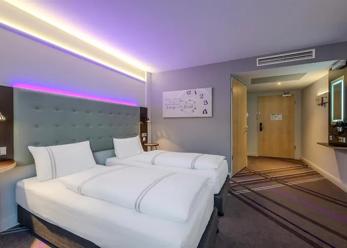 Premier Centre 호텔 3*